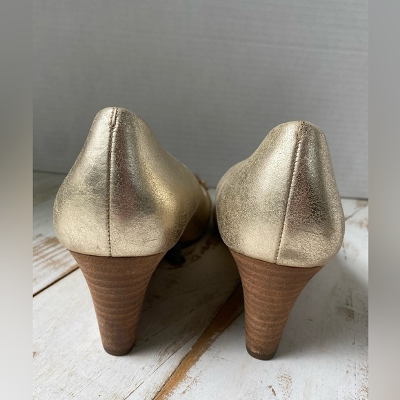 TORY BURCH Gold Metallic Leather Wedges Mini Miller heels Women's Sz 8.5 EUC - Picture 6 of 15